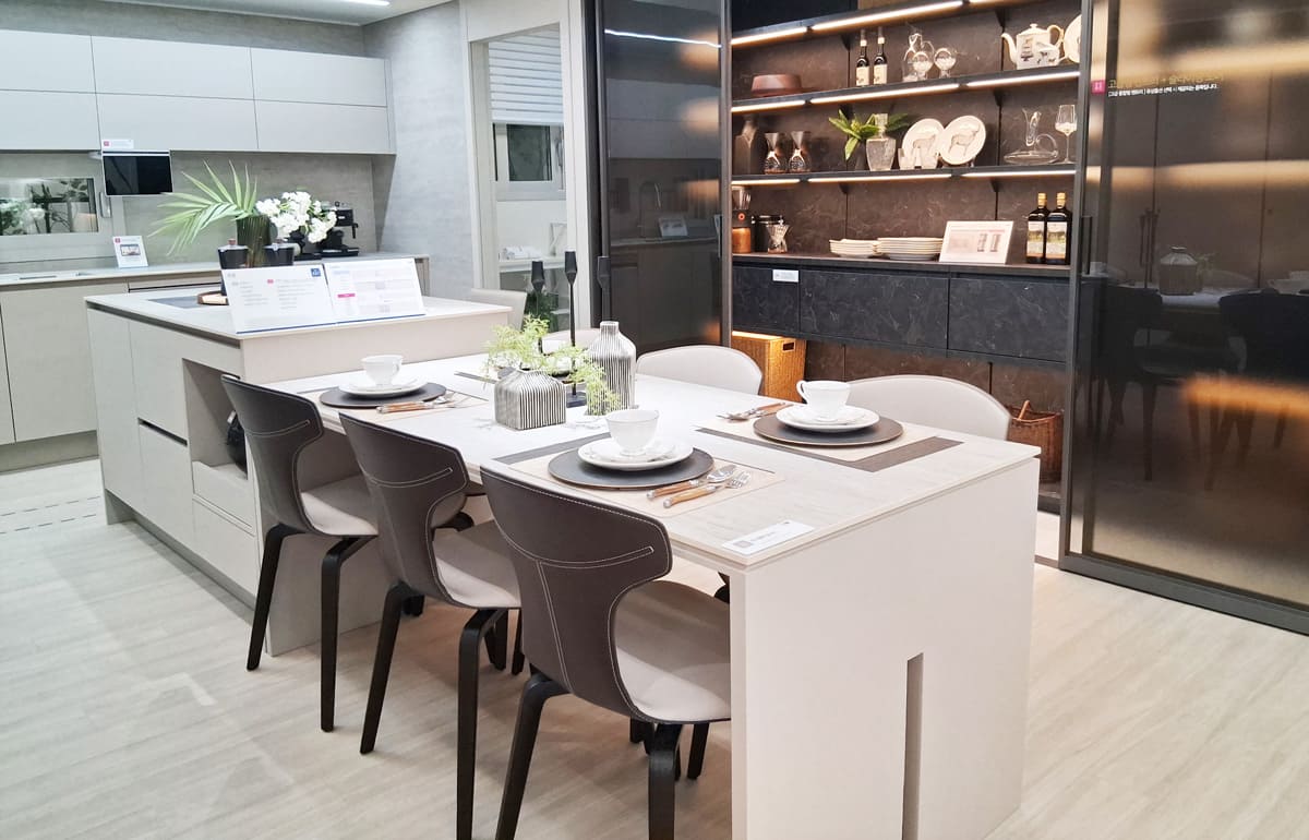 the-est-interior
